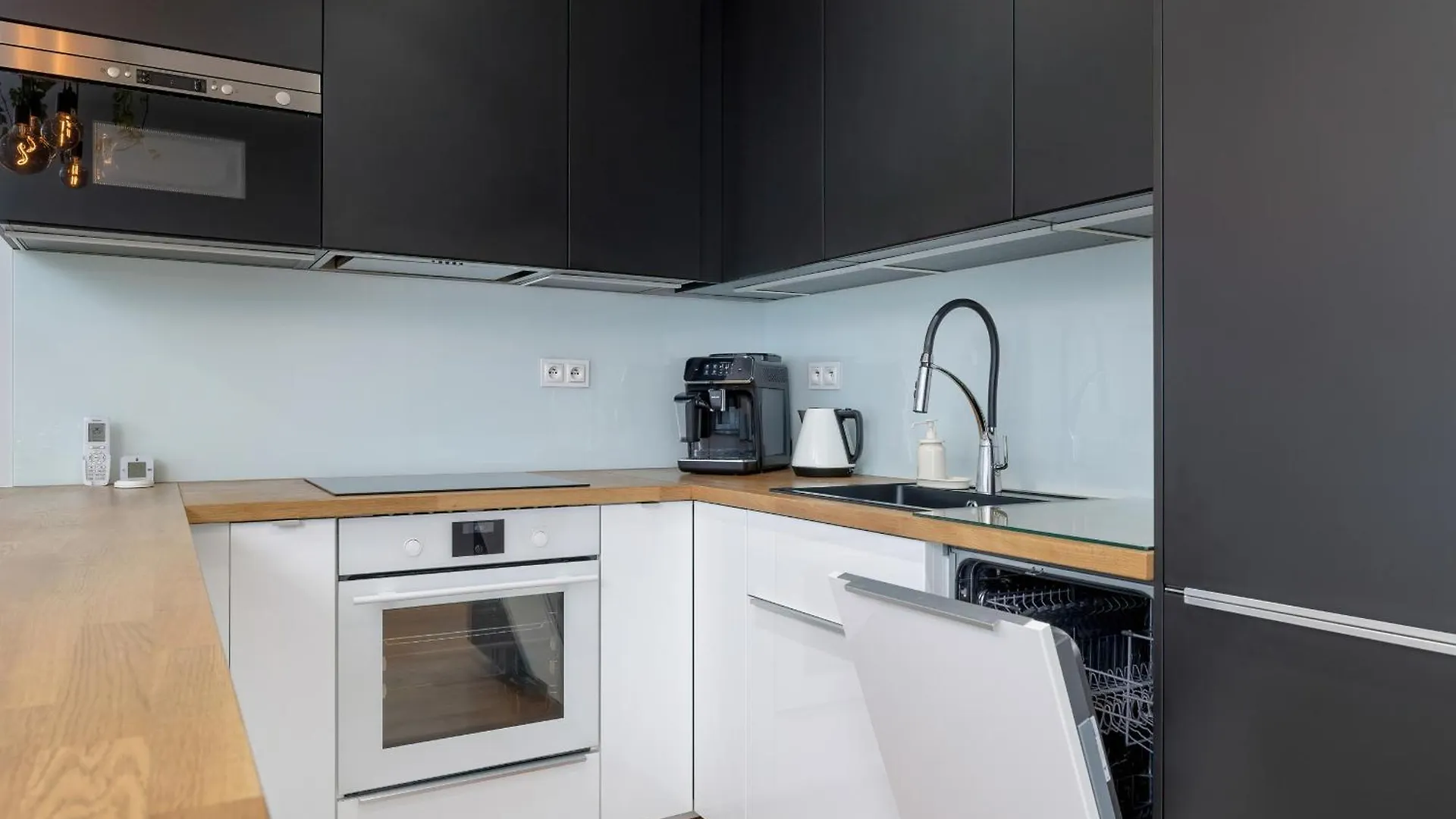 Slusarska Modern Apartment With Balcony & Parking Cracow Zablocie By Renters Prestige Krakow