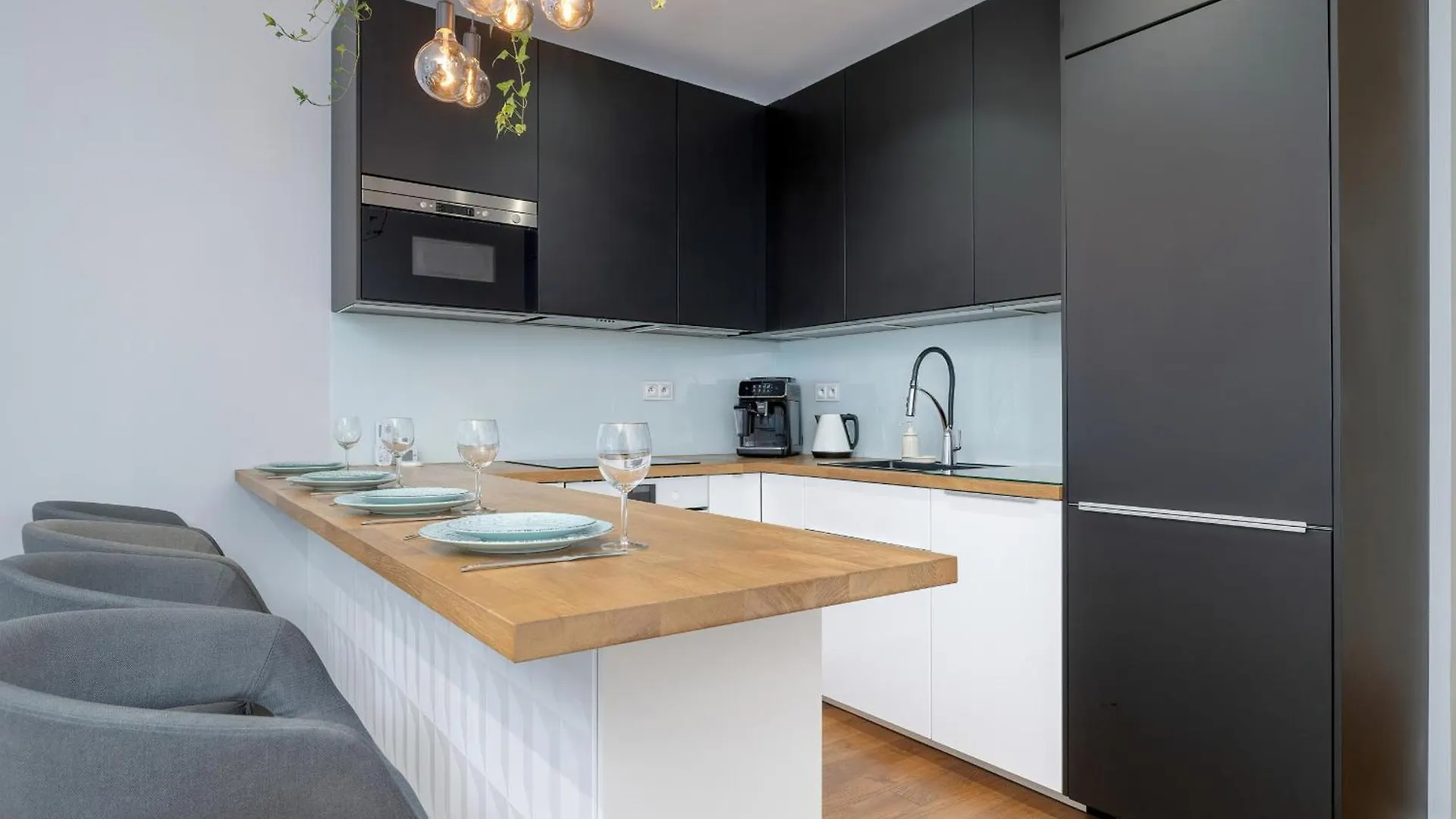 Slusarska Modern Apartment With Balcony & Parking Cracow Zablocie By Renters Prestige Krakow 0*,