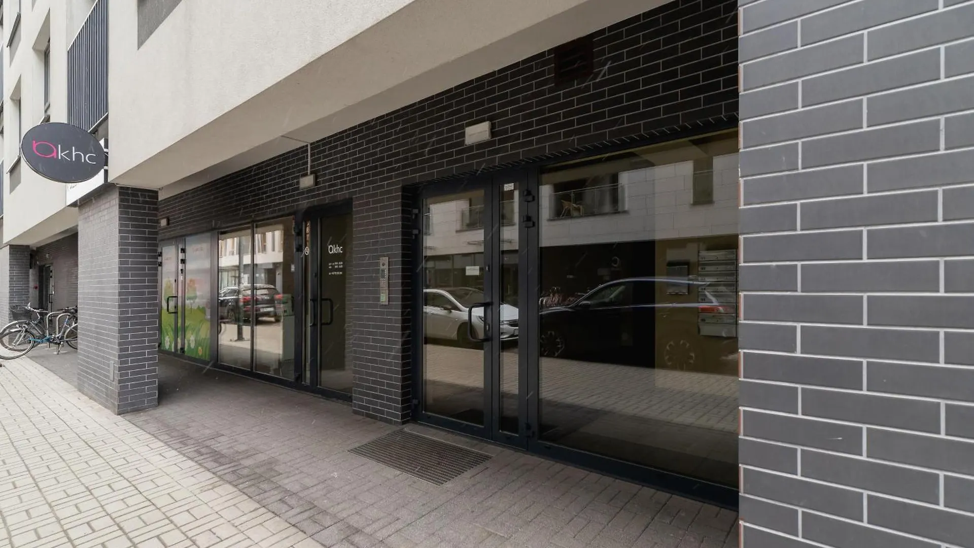 Slusarska Modern Apartment With Balcony & Parking Cracow Zablocie By Renters Prestige Kraków Polen